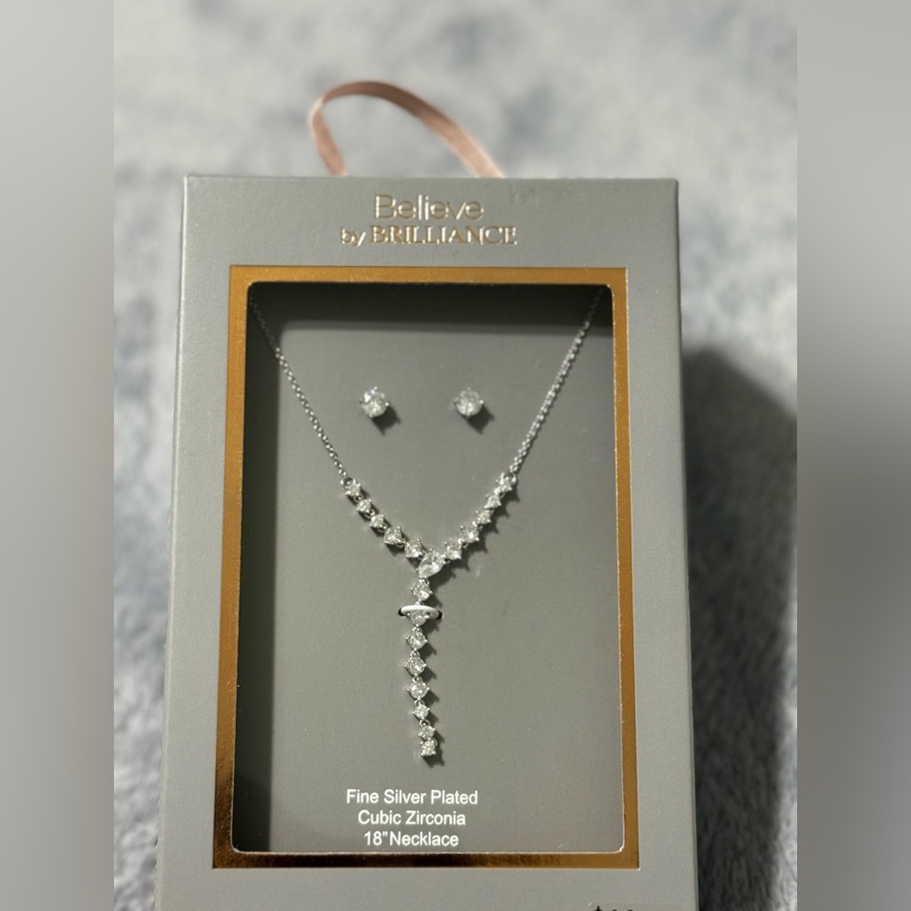 Brilliance Silver Necklace and Earring Set